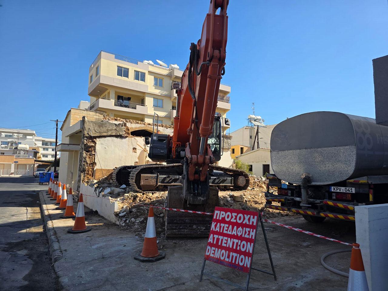 Lemaco-626-Under-Construction-01