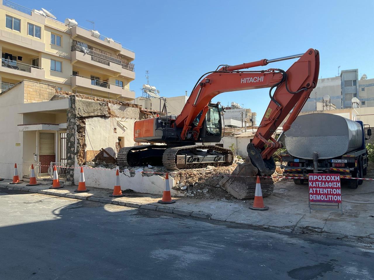 Lemaco-626-Under-Construction-02